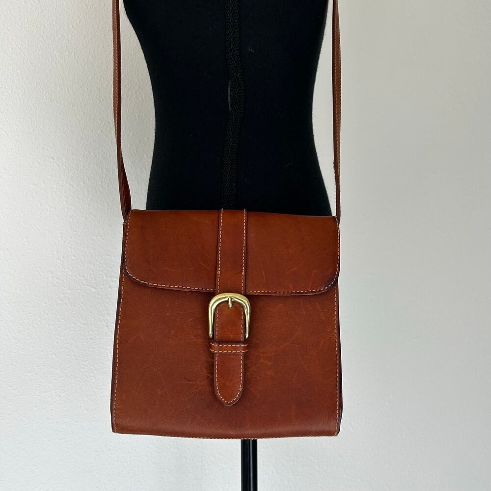 Vintage G.H. Bass Leather Crossbody Purse Saddle Bag Brass Buckle Shoulder Bag - Picture 7 of 8